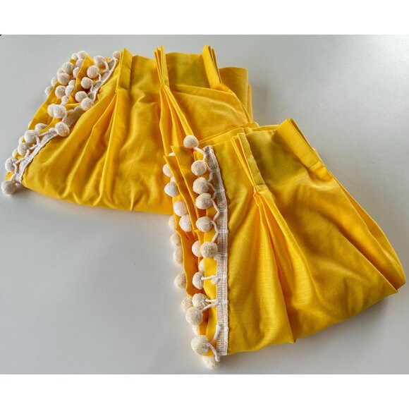 Vintage 1970s curtain, bright yellow pompoms, kitsch decor, pleated, per panel - Picture 1 of 10